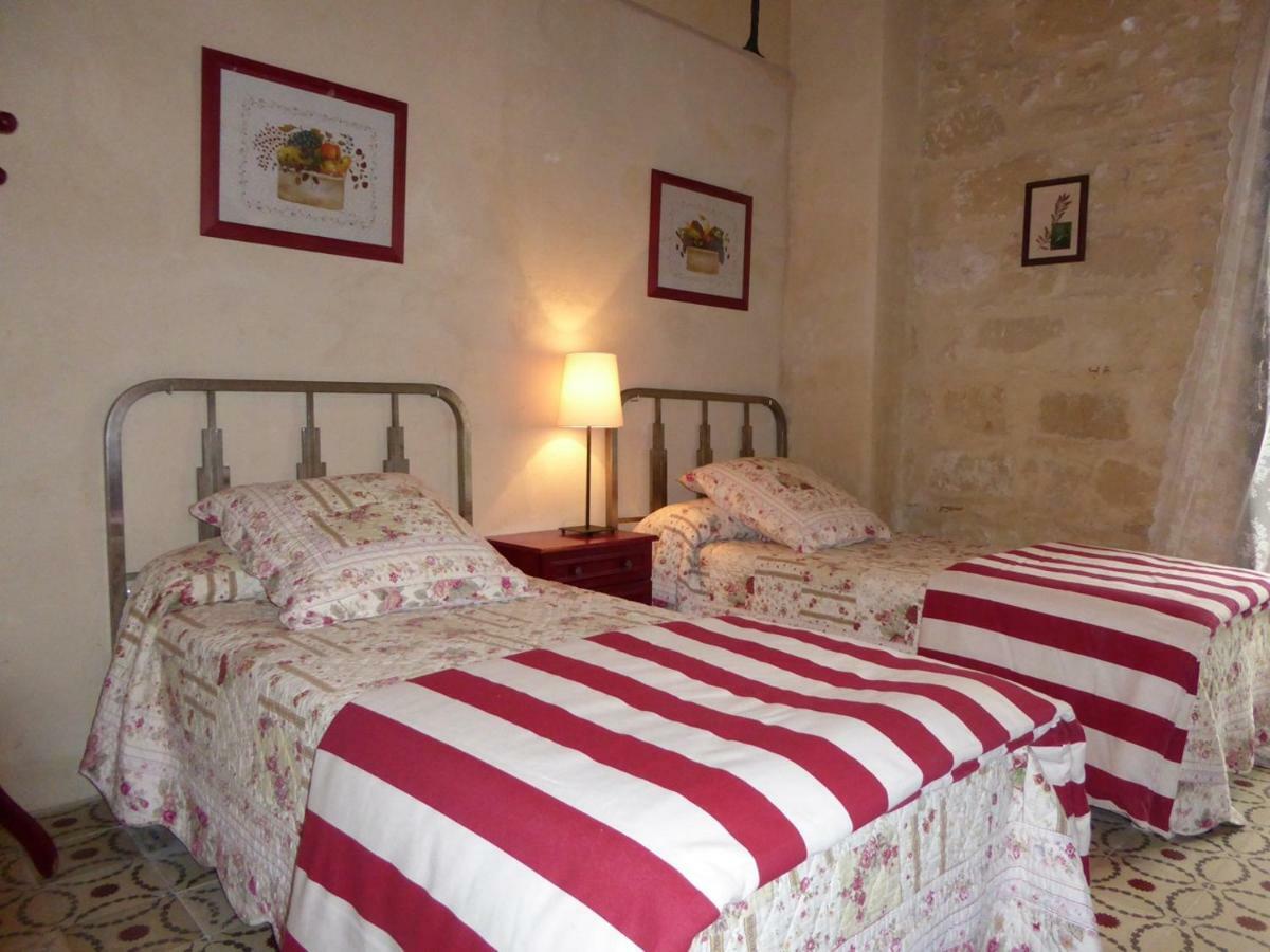 Jerez Vina Santa Petronila Guest House Jerez de la Frontera Exterior foto